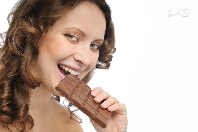 哈佛最新研究：黑巧克力可以帮助降低你的血压，尤其对于高血压患者更明显