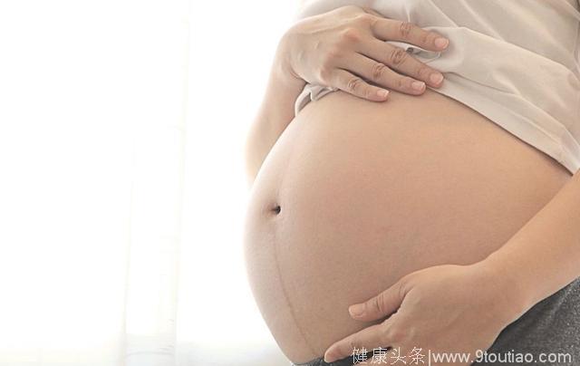 怀孕59天见红，医院保胎后，不到8个月生下双胞胎儿子，婆婆破口大骂