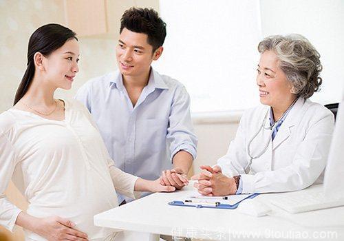 孕妈产检咨询却遭医生呵斥：回家自己查，我又不是保健师！