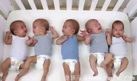 28岁年轻孕妈产下5胞胎，当看到胎儿性别那一刻，医生都惊讶了