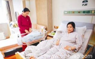 28岁孕妈剖腹产下5胞胎，看到胎儿性别时，在场医生都惊讶了！