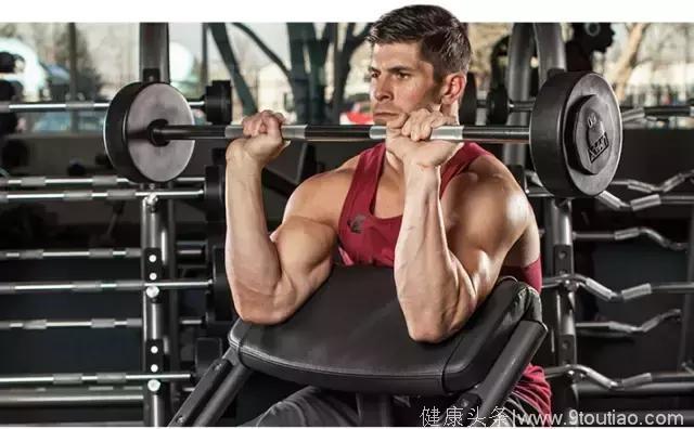 如何专门锻炼小臂上的肌肉：手臂肌肉锻炼方法大全