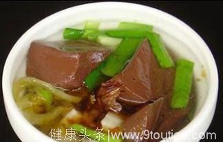 专家解答：生活中胃癌饮食上如何进行辅助治疗