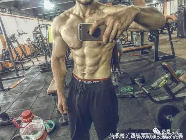 从204斤减脂到150斤再增肌到160斤，成为肌肉型男，他是怎么做到的，励志兵哥哥哥！