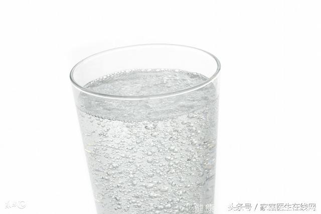 多喝这一种水能防癌症？2位医生说出了事实真相