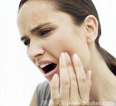 牙痛多是胃火引起 按摩脚底这几个穴位20分钟就有意想不到的效果