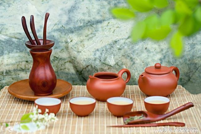 茯苓泡茶的14种方法，健脾生津、运湿止利、运脾止呕、益气固表