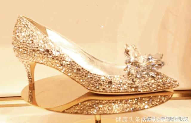 十二星座心爱的灰姑娘水晶鞋，我最喜欢水瓶座的，你喜欢哪一款