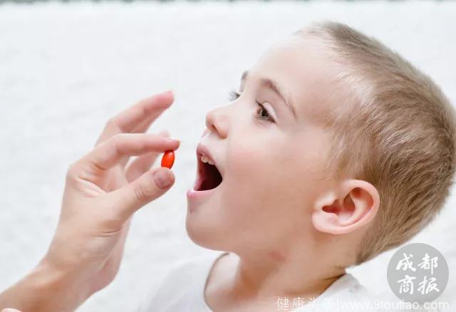 用药量减半=把成人药掰一半儿吃？儿童服药还有哪些常见的误区？