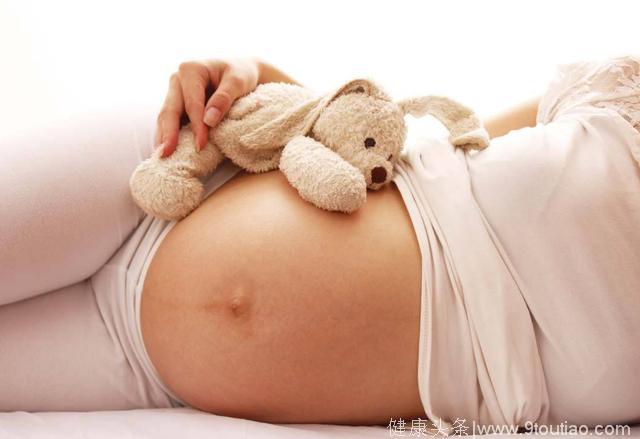29岁孕妈怀二胎，大年初一神速卸货，家人吓得都忘记看宝宝性别！