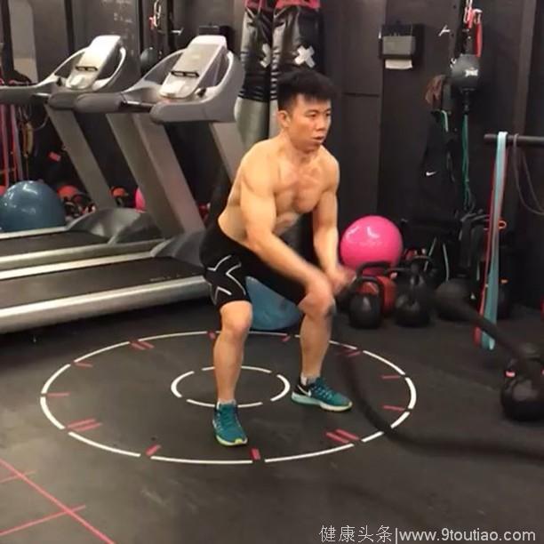 肥嘟嘟的陈奂仁快认不出了 健身10个月变肌肉男！