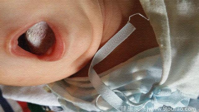 1岁宝宝口腔内全是满满的白疙瘩，竟是宝宝突然厌食导致的！