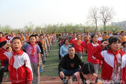 大正小学举办大型家庭教育公益讲座