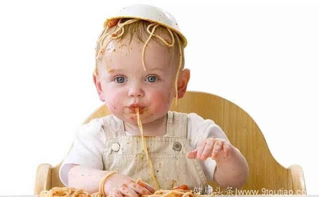 这2种食物让宝宝越吃智力越低，还不长个子，9成妈妈都在给孩子吃