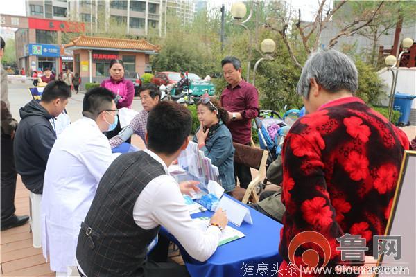 奎文区广文街道：李家社区开展口腔健康进社区活动