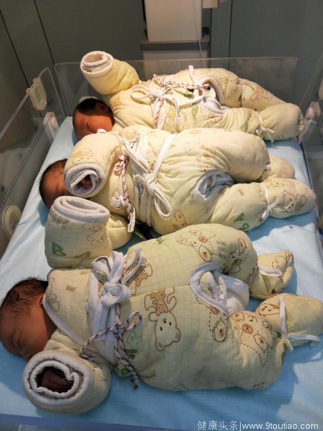 年轻妈妈怀三胞胎生产在即,医院开启绿色通道三姐妹平安顺产!