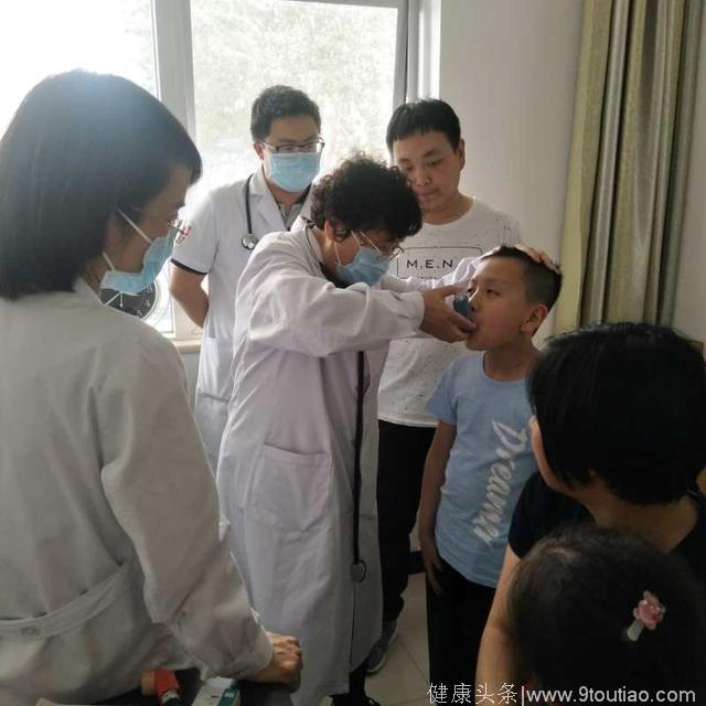 “哮喘”不见 笑容灿烂——市妇幼院举办“世界哮喘日”义诊活动