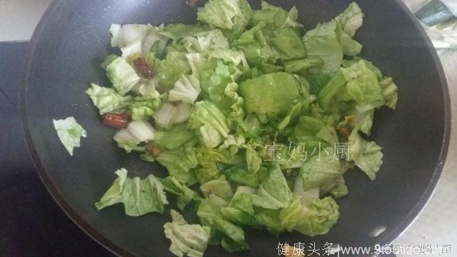 这菜女人要经常吃，乳腺好，远离乳腺癌，皮肤好又养颜