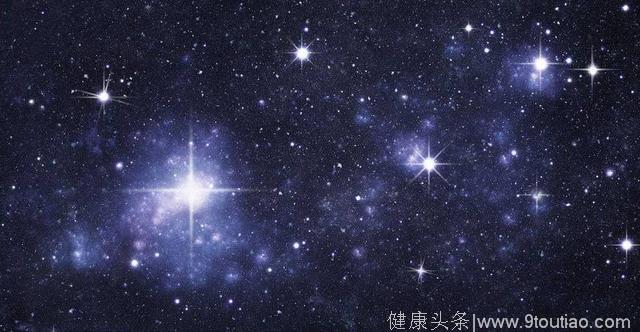 心理测试：将来的你是穷人还是富豪一个？看看你喜欢哪个星空图