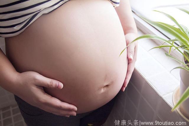 为啥怀孕后准妈咪肚子上会有一条黑线？