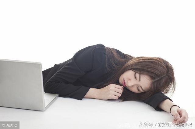 失眠可能是玩手机导致的？失眠的3个危害不可忽视