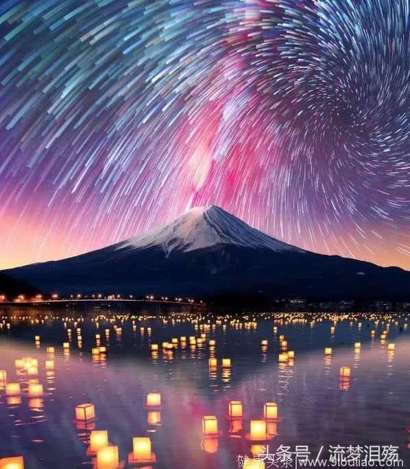 心理测试：选择一张你认为最美流星夜景图，测对方眼中的你！