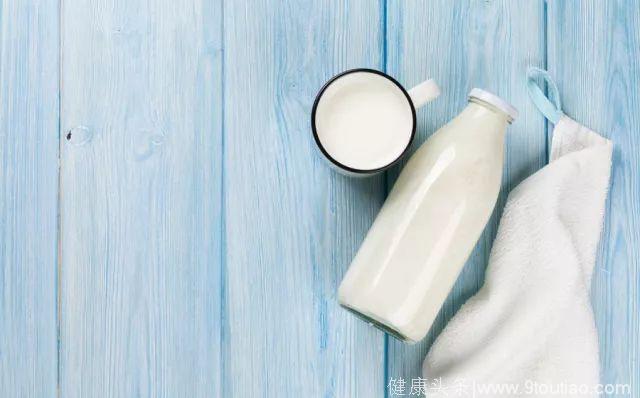 喝牛奶时，别做这 10 件事，第一件就有好多人在做