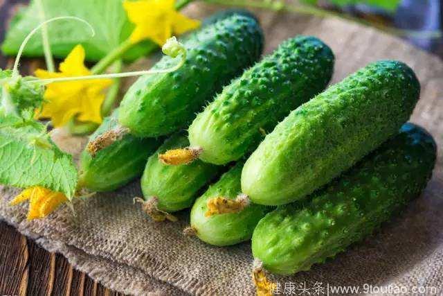 夏季养生清热解毒是关键，除了吃大西瓜，还有4种食物也要多吃点