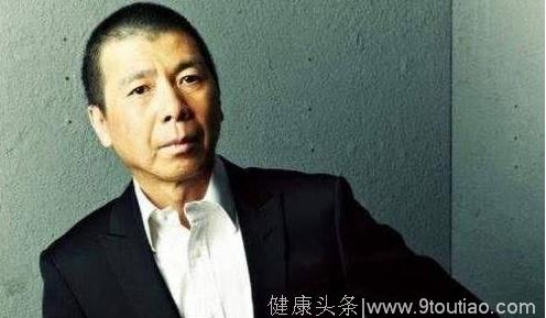背锅15年，因得抑郁症离职，还差点自杀，55岁的崔永元其实挺惨
