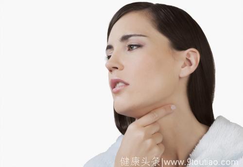 女子喉咙痛当感冒越治越痛！原来是甲状腺被病毒“破坏”