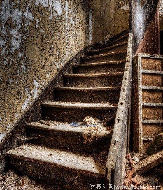 心理测试：4个楼梯中哪一个会让你觉得阴冷？测你内心害怕些什么