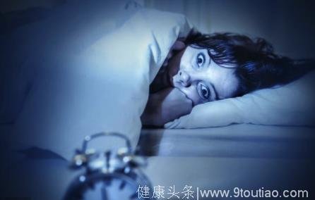 晚上总是失眠多梦？1个“土办法”，能让你倒头就睡