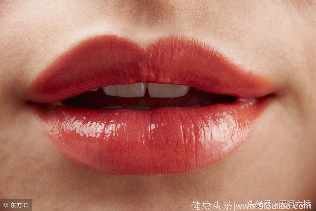 心理测试：选一个最撩人的嘴唇，秒测你的初吻是怎么丢的？我是B