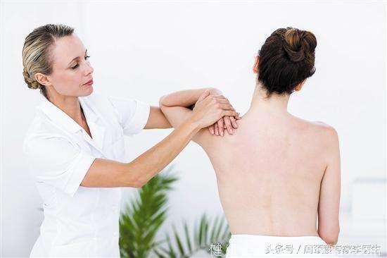 李医生：经常肩痛怎么办？教你3种方法祛除肩痛
