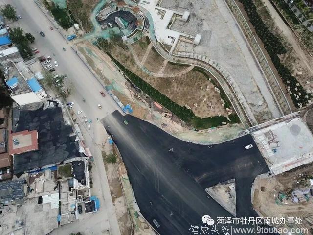 牡丹南路与五屯路口满足通车条件，两条公交线路恢复运行