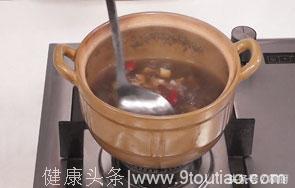 降血压、清燥热、祛湿气的美味养生汤—莲藕红豆汤！