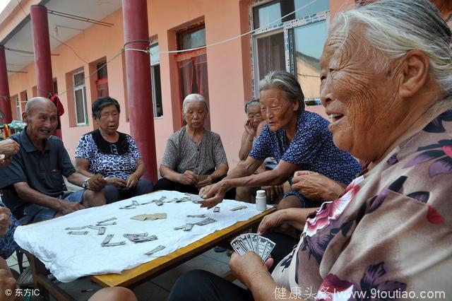 医生提醒：中老年久坐不动，担心糖尿病心脑血管病来敲门