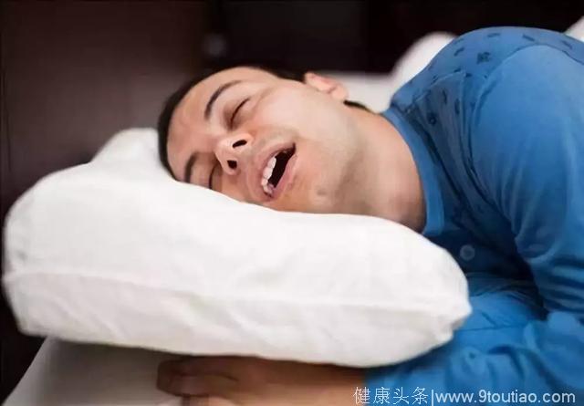 「科普」别以为只有吃才会造成脂肪肝，这样睡眠也可能造成！