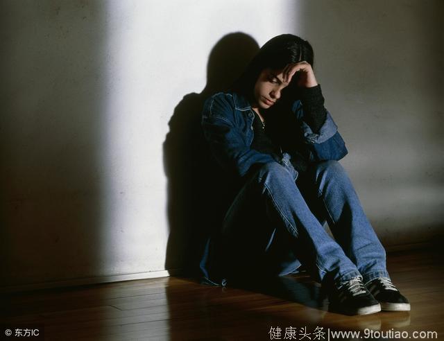 武汉大学大四学生酒店跳楼身亡，又是抑郁症在搞鬼？