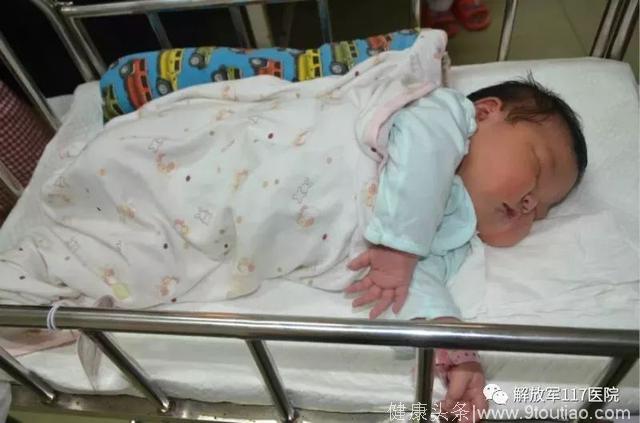 全国罕见！杭州妈妈把11.6斤二胎“生”在肚子里