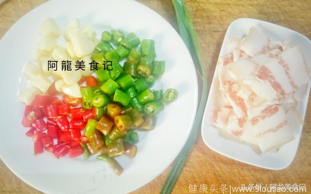 夏季养生食谱：小炒花菜，超简单家常做法，爱吃花菜的朋友快收藏