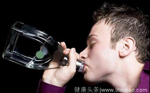 心理学家：这六种酒品暴露了你的性格！