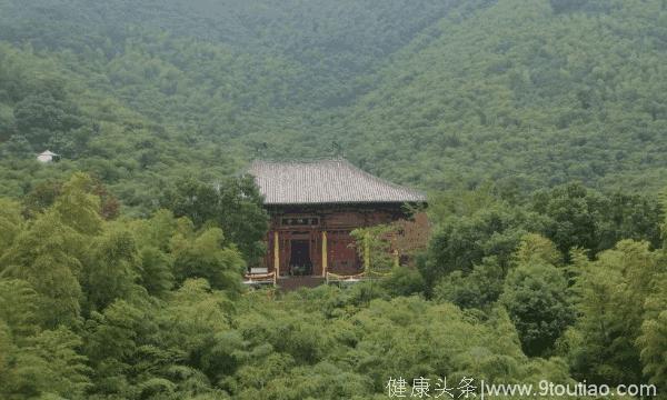 心理测试：4座寺庙，哪个里面有隐士？测试你的贵人是谁