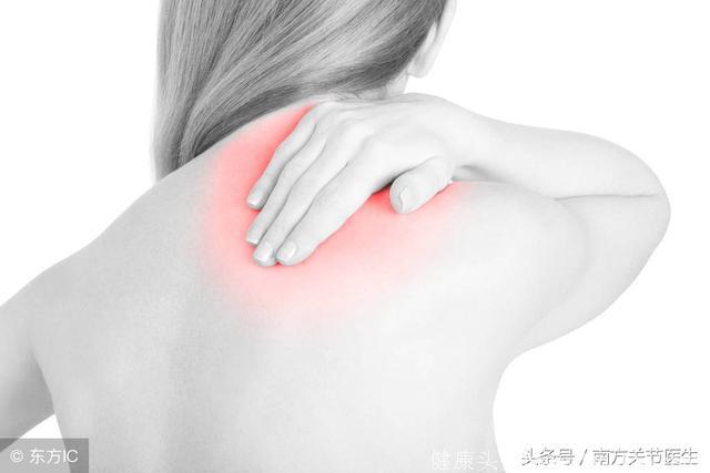 “趴墙法”为什么对肩周炎有效？原来竟是这个道理