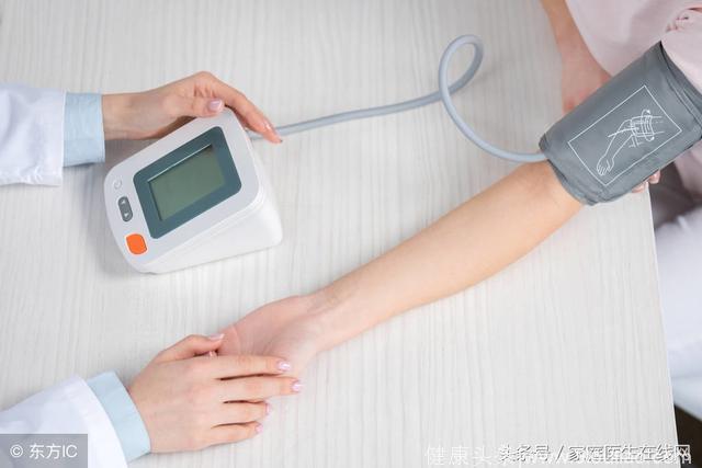 电子血压计分为臂式和腕式！其实这一种更准确些
