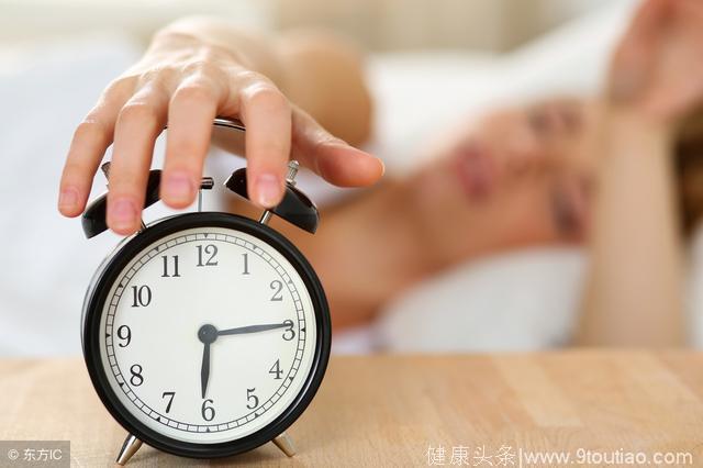 失眠是危害健康的“无形杀手”，3个小窍门让你1次睡个够！