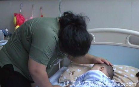 两岁童不幸患白血病，懂事的她安慰妈妈：“不要哭”
