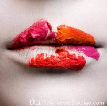 心理学：4个嘴唇，哪个最漂亮？测你最令哪类异性着迷？