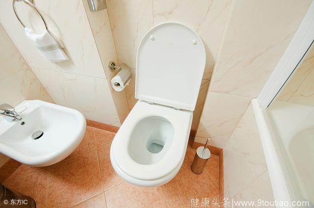 不论男女 上厕所出现这些症状就要留意了或是癌症前兆