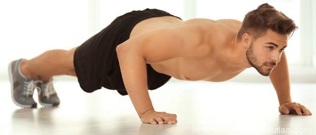 练胸最佳动作，6种俯卧撑做法，教你在家锻炼完美胸肌！